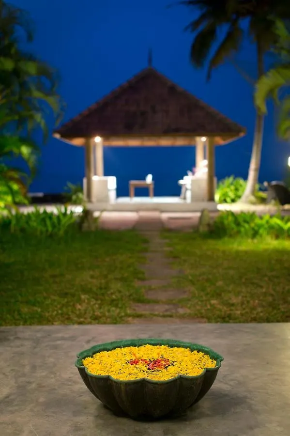 **** Resort Purity At Lake Vembanad Mararikulam India